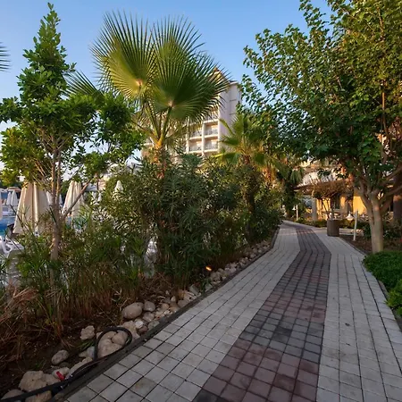 Hotell Lrs River &