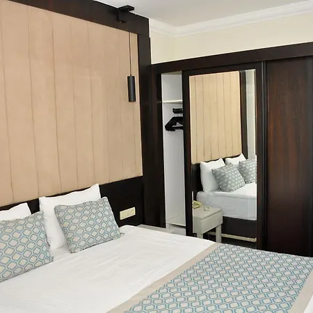 Lrs River & Hotel