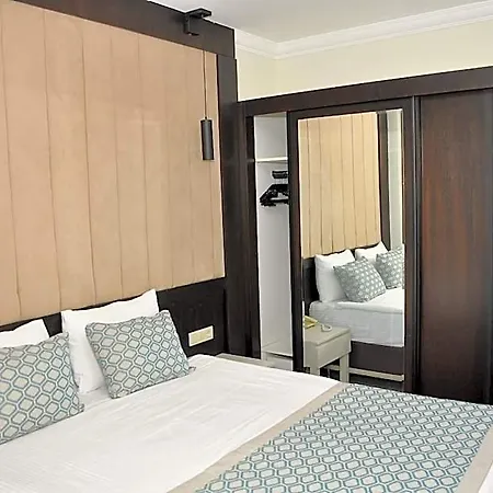 Lrs River & Hotel