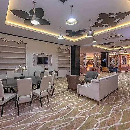 Hotel Lrs River & 5*