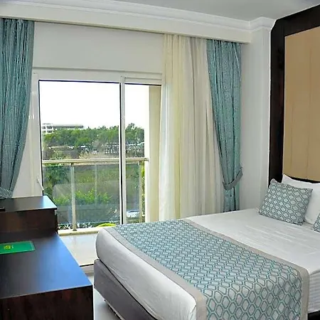 Lrs River & Hotel 5*