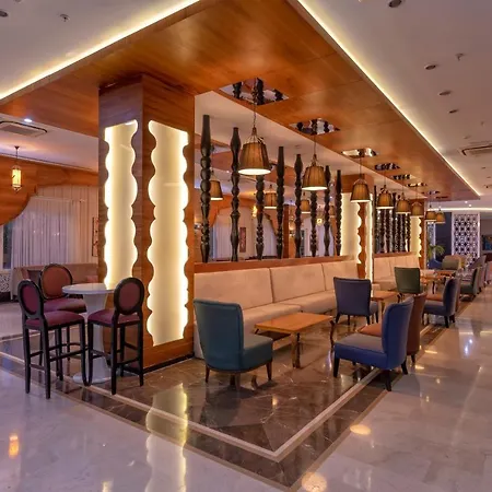 River Hotel 5*