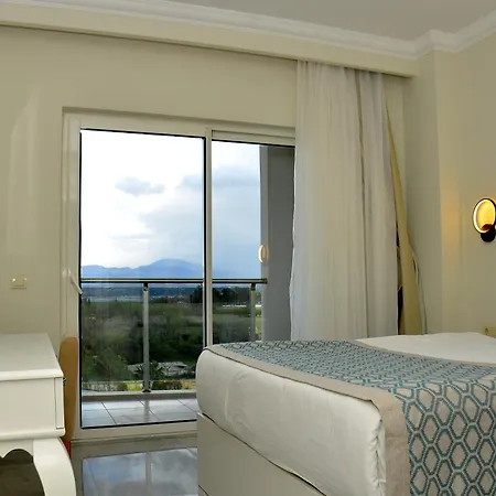 Hotel Lrs River & Side